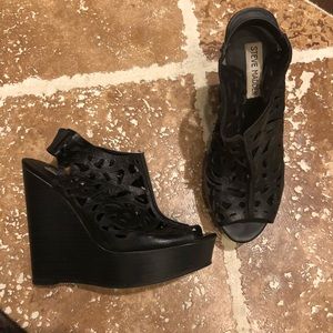 Steve Madden Size 7 Black Wedges